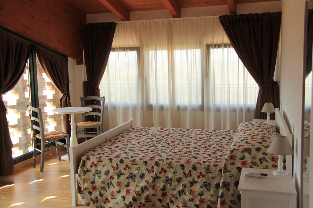 La Palazzina Di Ciagnano Villa Ozzano dell'Emilia Cameră foto